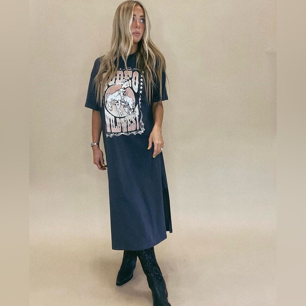 Tres Bien Gray Rodeo Wild West Graphic Tshirt Midi Dress M